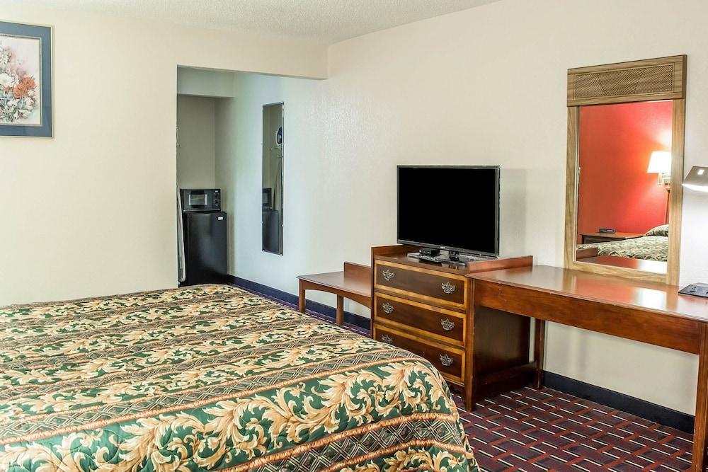 Quality Inn Henderson I-85 Exteriör bild