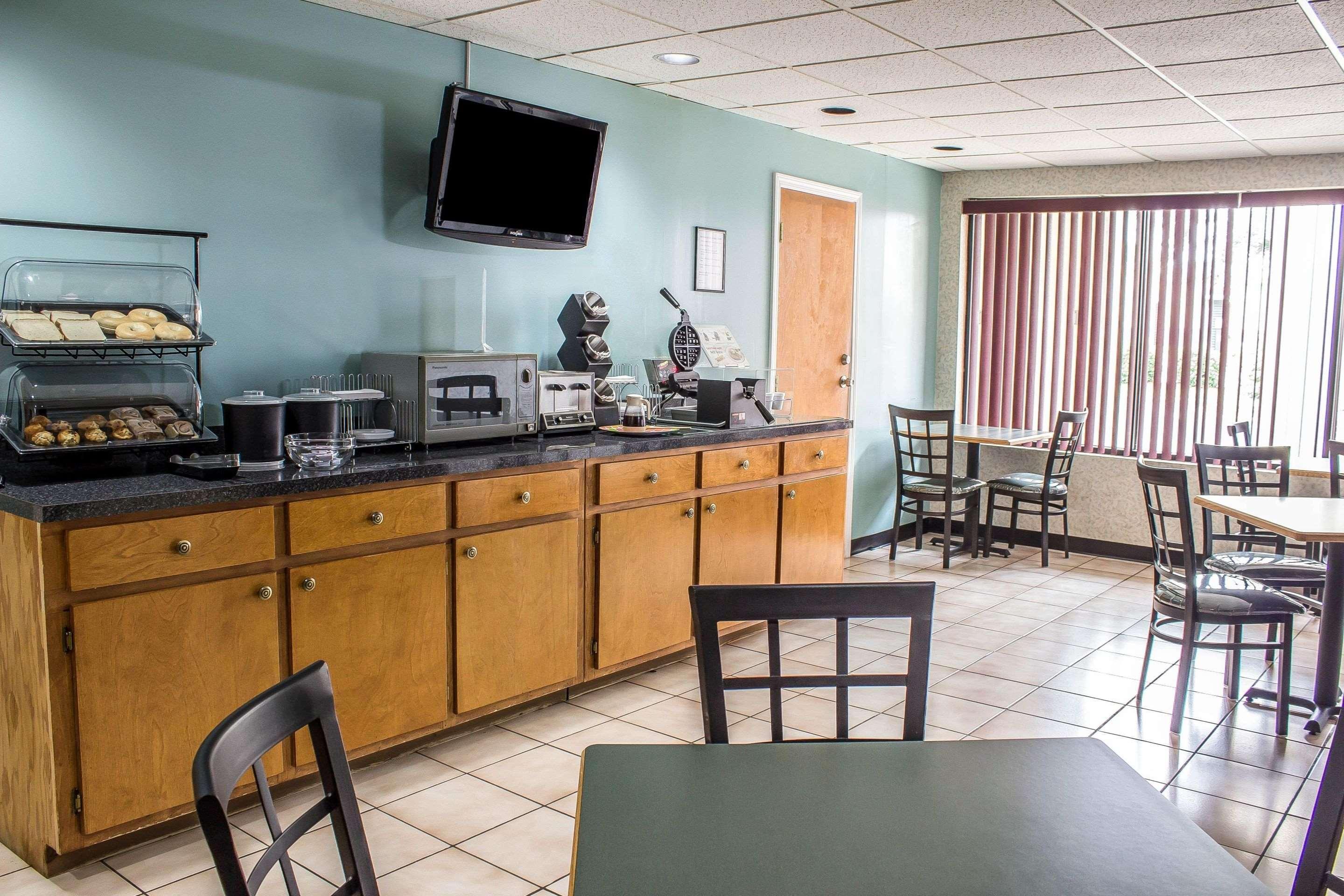 Quality Inn Henderson I-85 Exteriör bild
