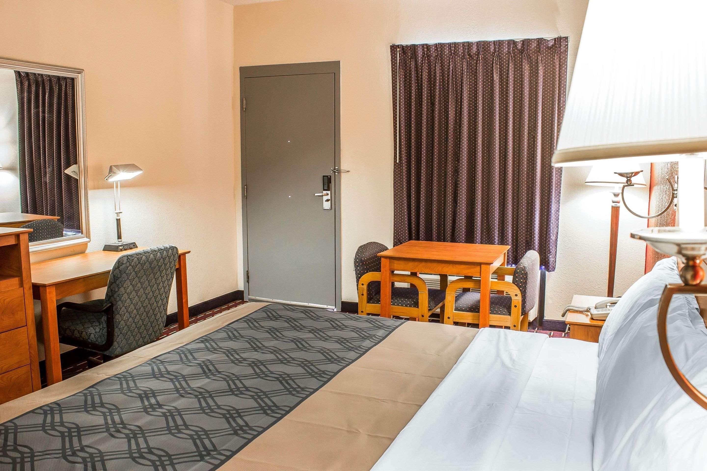 Quality Inn Henderson I-85 Exteriör bild