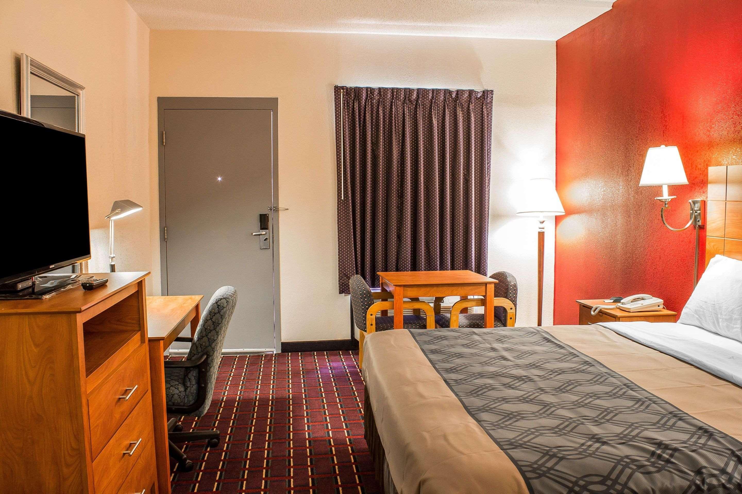 Quality Inn Henderson I-85 Exteriör bild