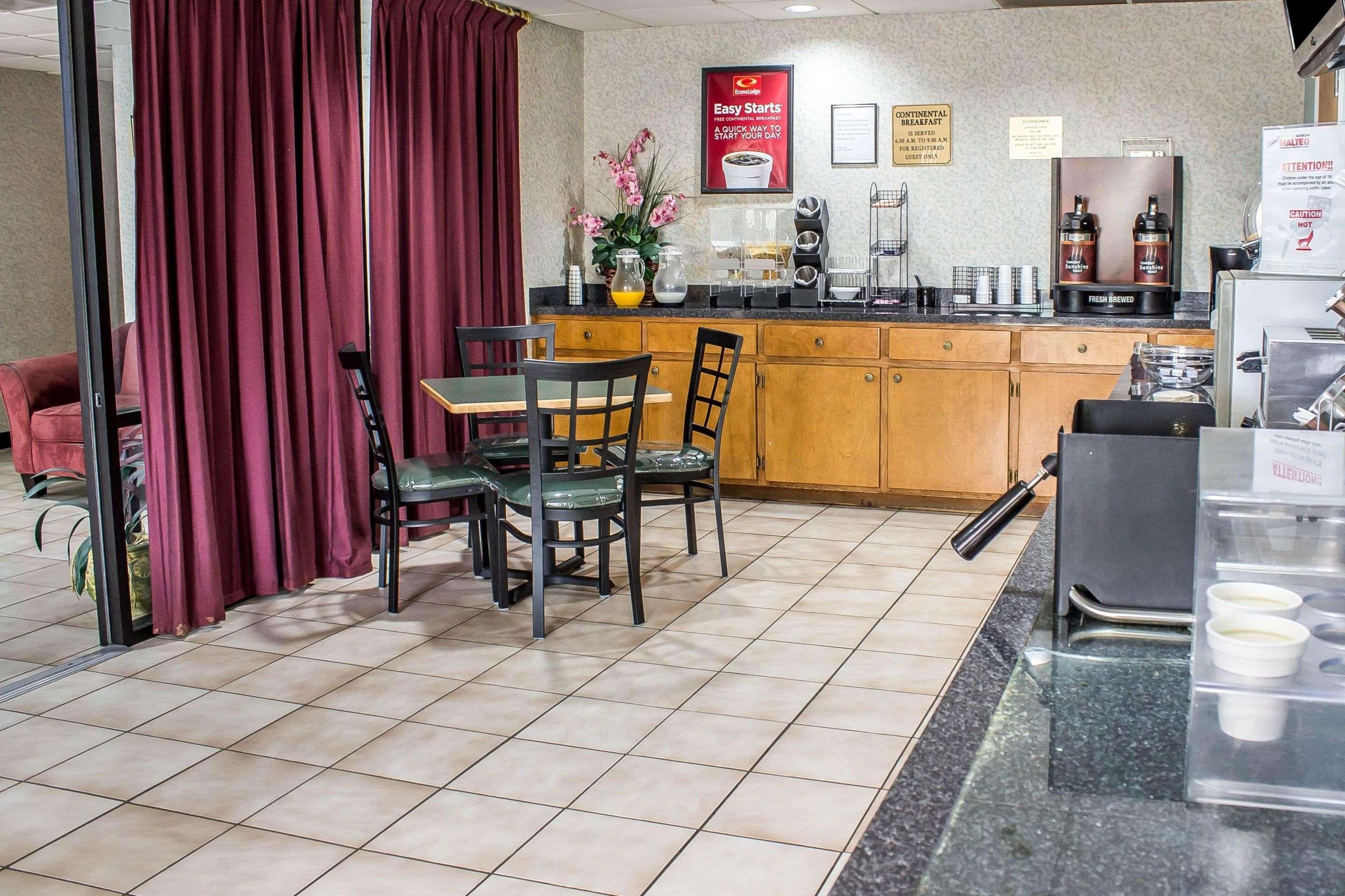 Quality Inn Henderson I-85 Exteriör bild
